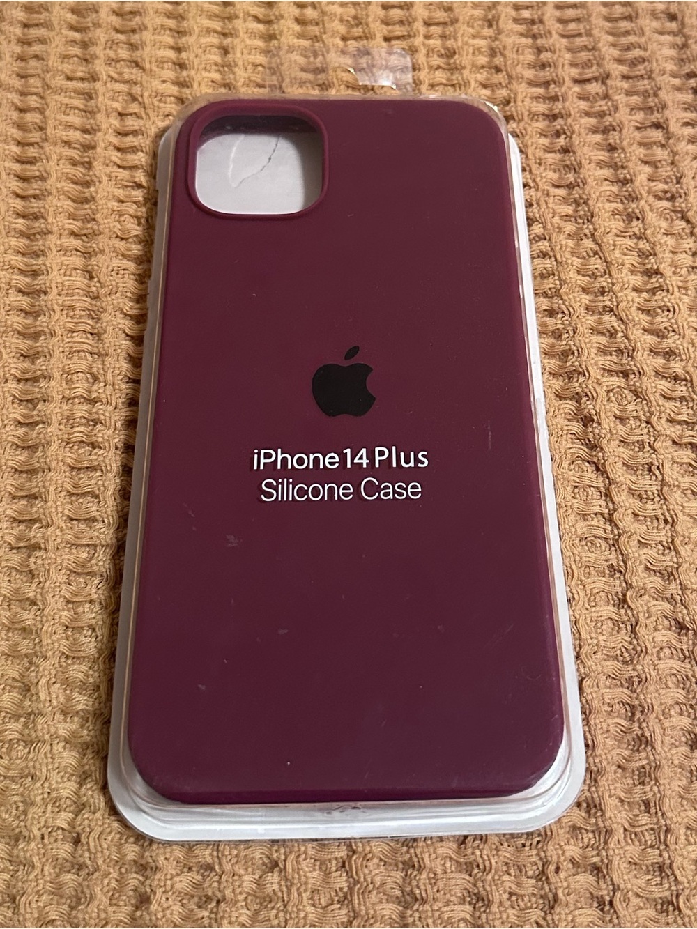 Apple iPhone 14 Plus Silicone Case - Plum
